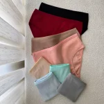 شورت پارچه کبریتی ریز
